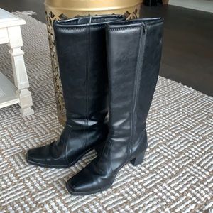 AMAZING Vintage Black Boots!